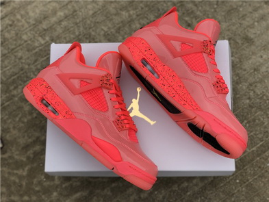 Air Jordan 4 NRG “Hot Punch“