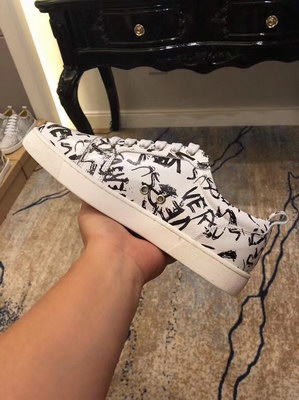 CL Men Shoes-372