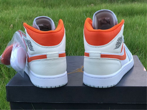 Air Jordan 1 Mid-044