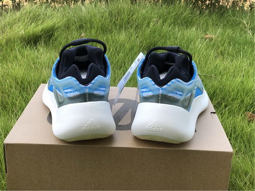 Authentic Yeezy 700 Boost V3-003