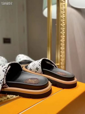LV Slippers(AAA)-062