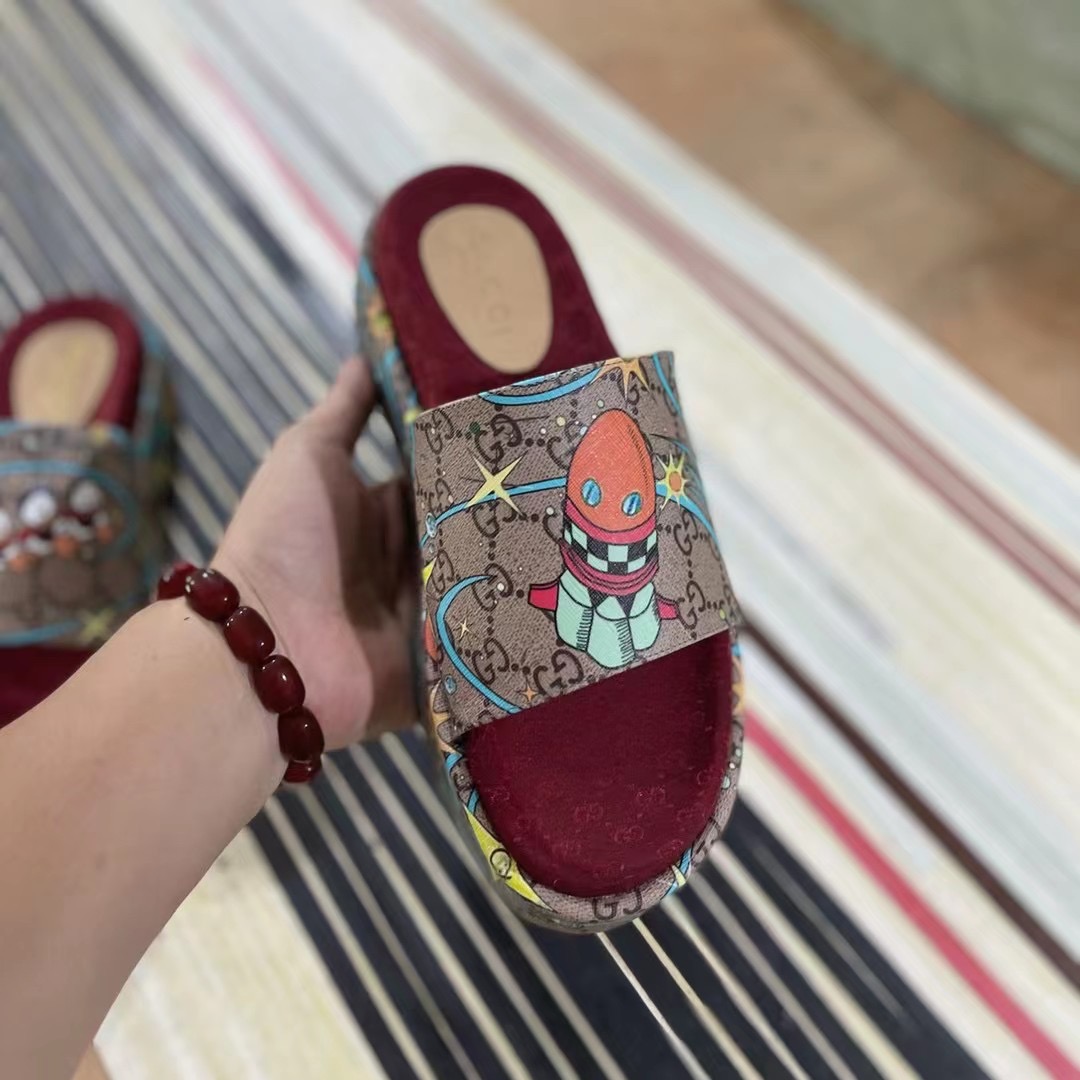 Gucci Slippers Women(AAA)-145