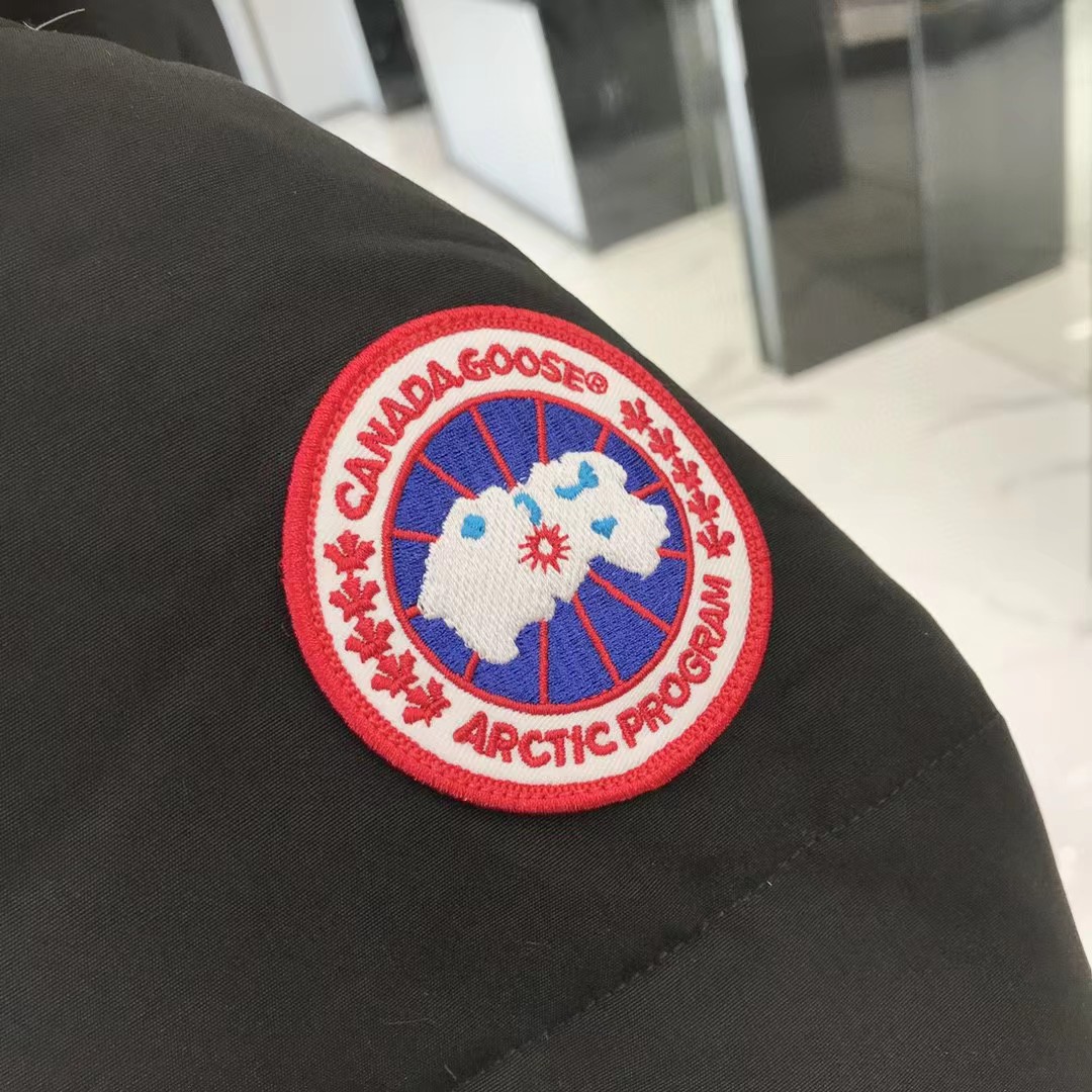 Canada Goose Coat-206