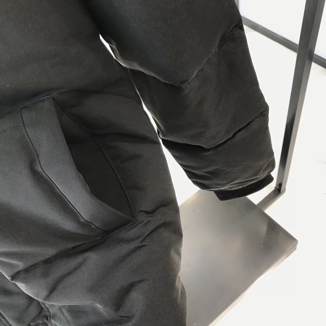 Canada Goose Coat-206