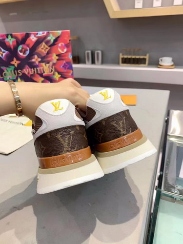 LV Shoes AAA(Women)-096