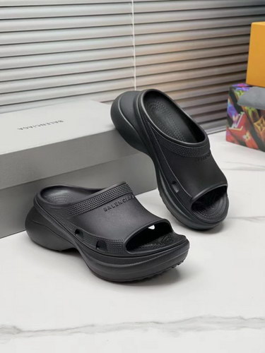 Balenciaga Slippers(AAA)-009