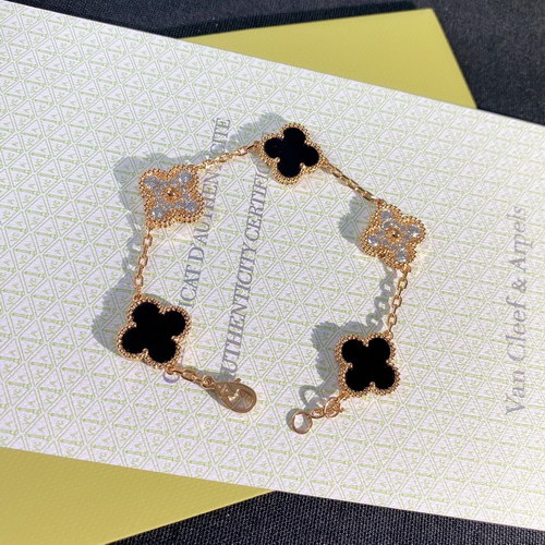 Van Cleef & Arpels Bracelet(19cm)-004