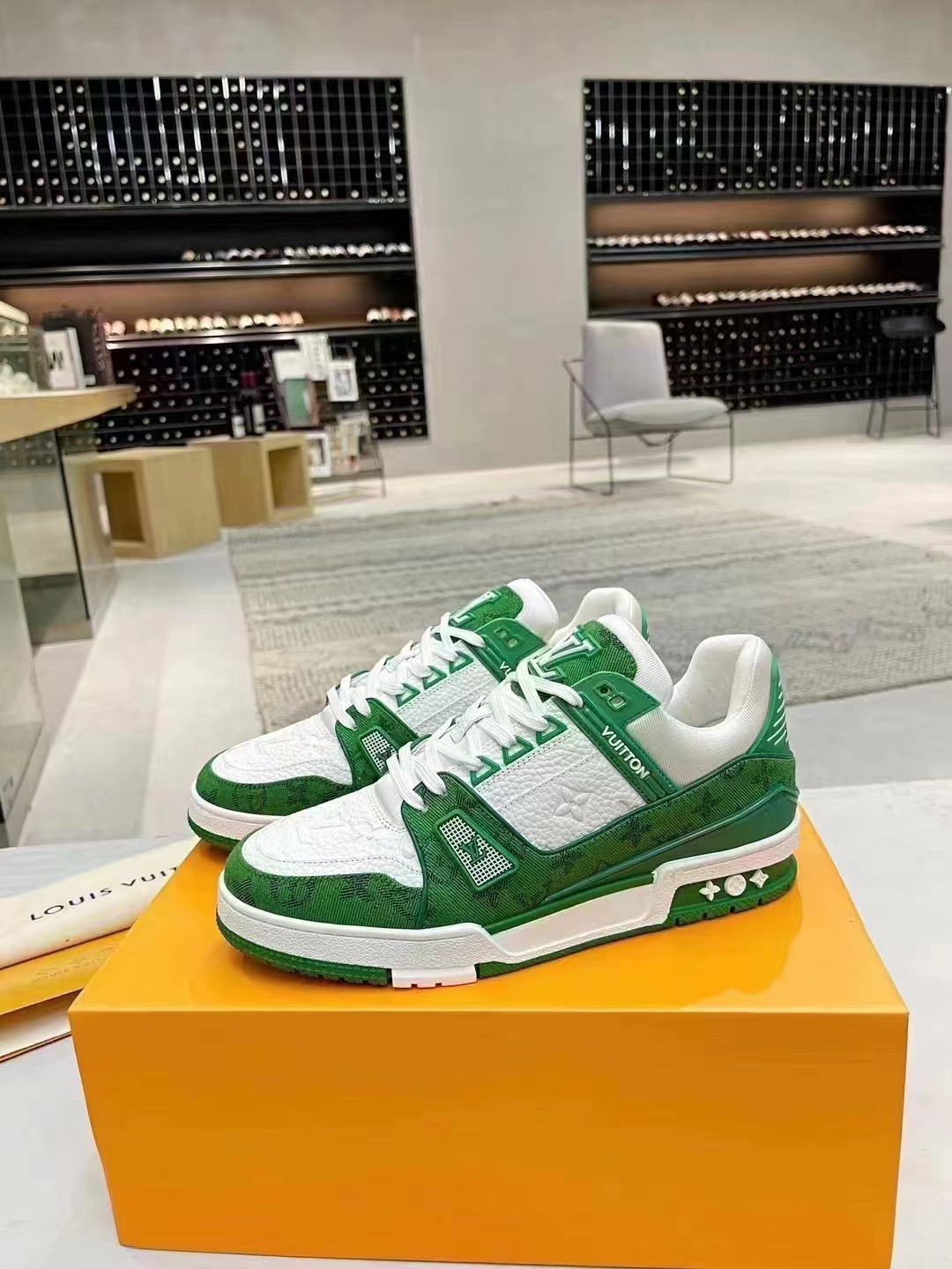 LV Shoes(AAAA)-900