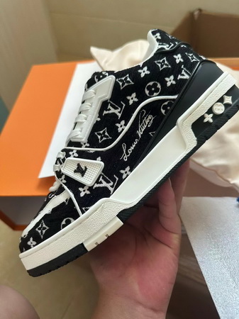 LV Shoes(AAA)-930