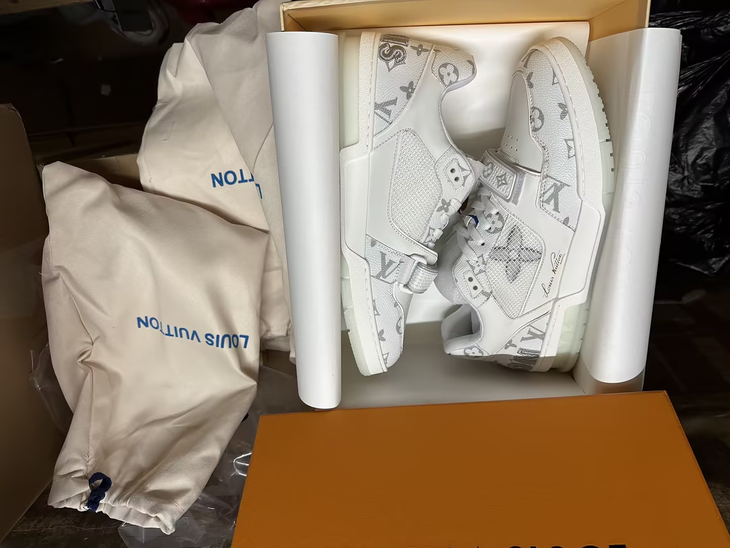 LV Shoes(AAAA)-913