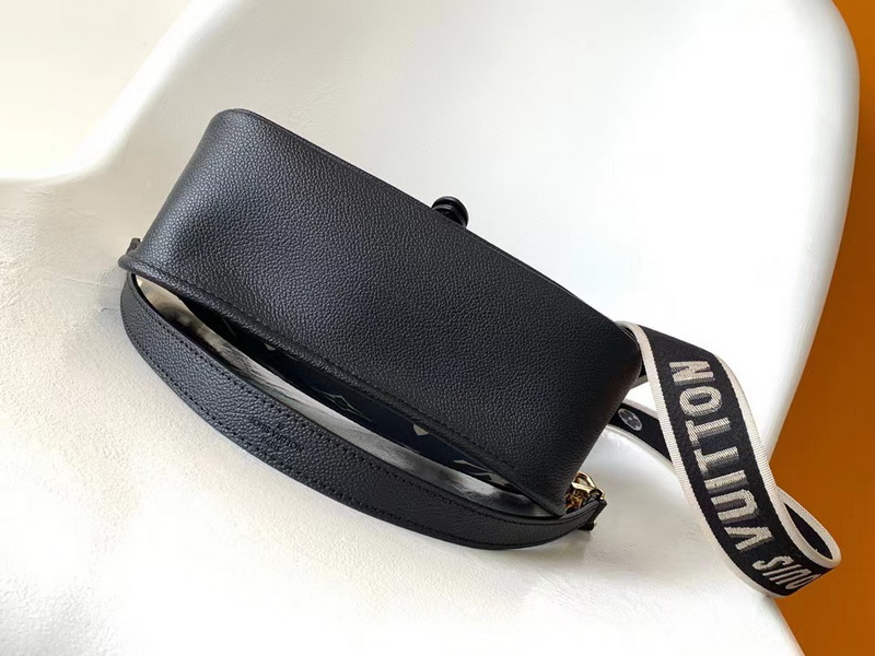 LV Handbags AAA(Women)-171