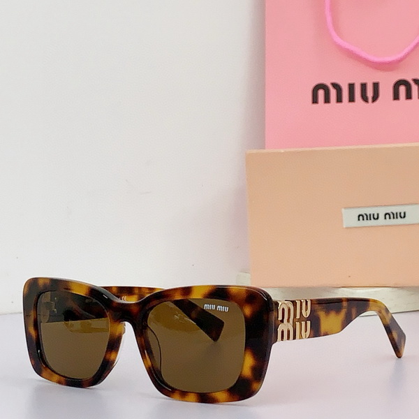 MiuMiu-439