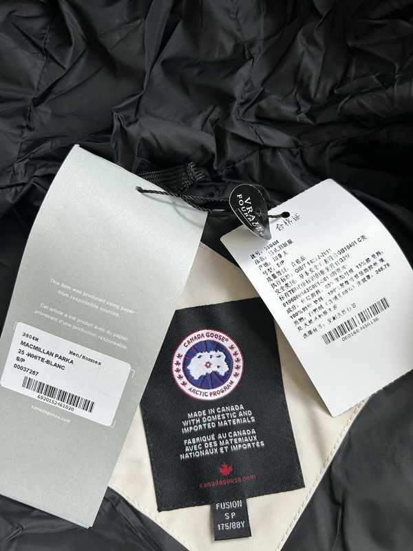 Canada Goose Coat-234
