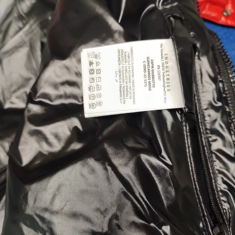 Moncler Coat-190