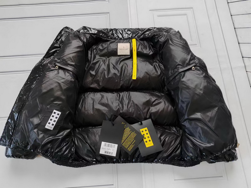 Moncler Coat-225