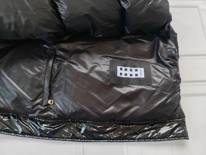 Moncler Coat-225