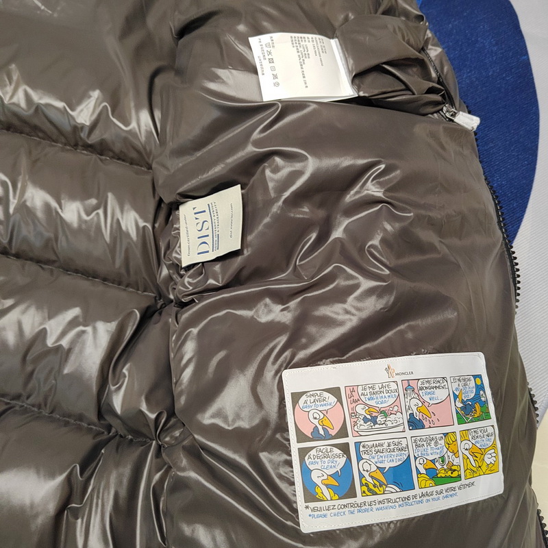 Moncler Coat-239