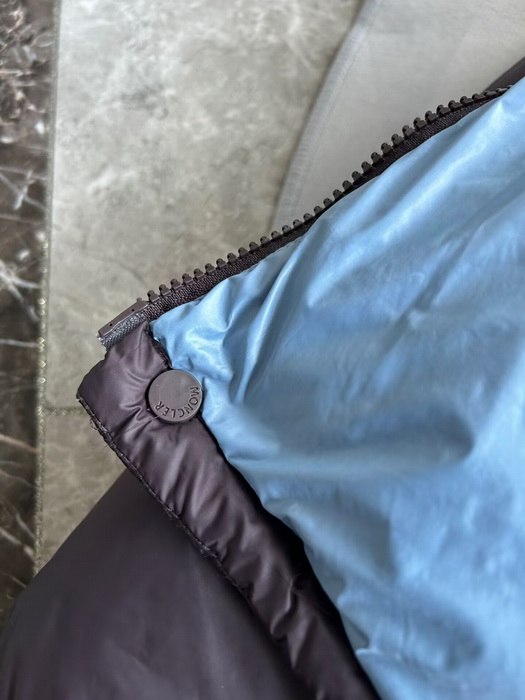 Moncler Coat-251