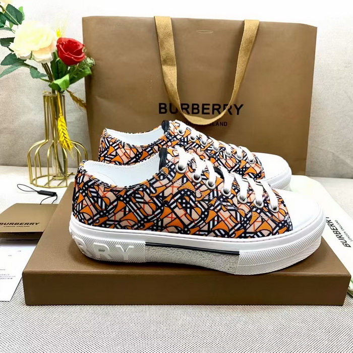 Burberry Shoes(AAA)-007