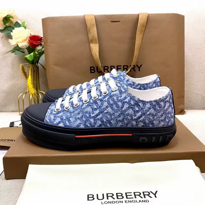 Burberry Shoes(AAA)-008