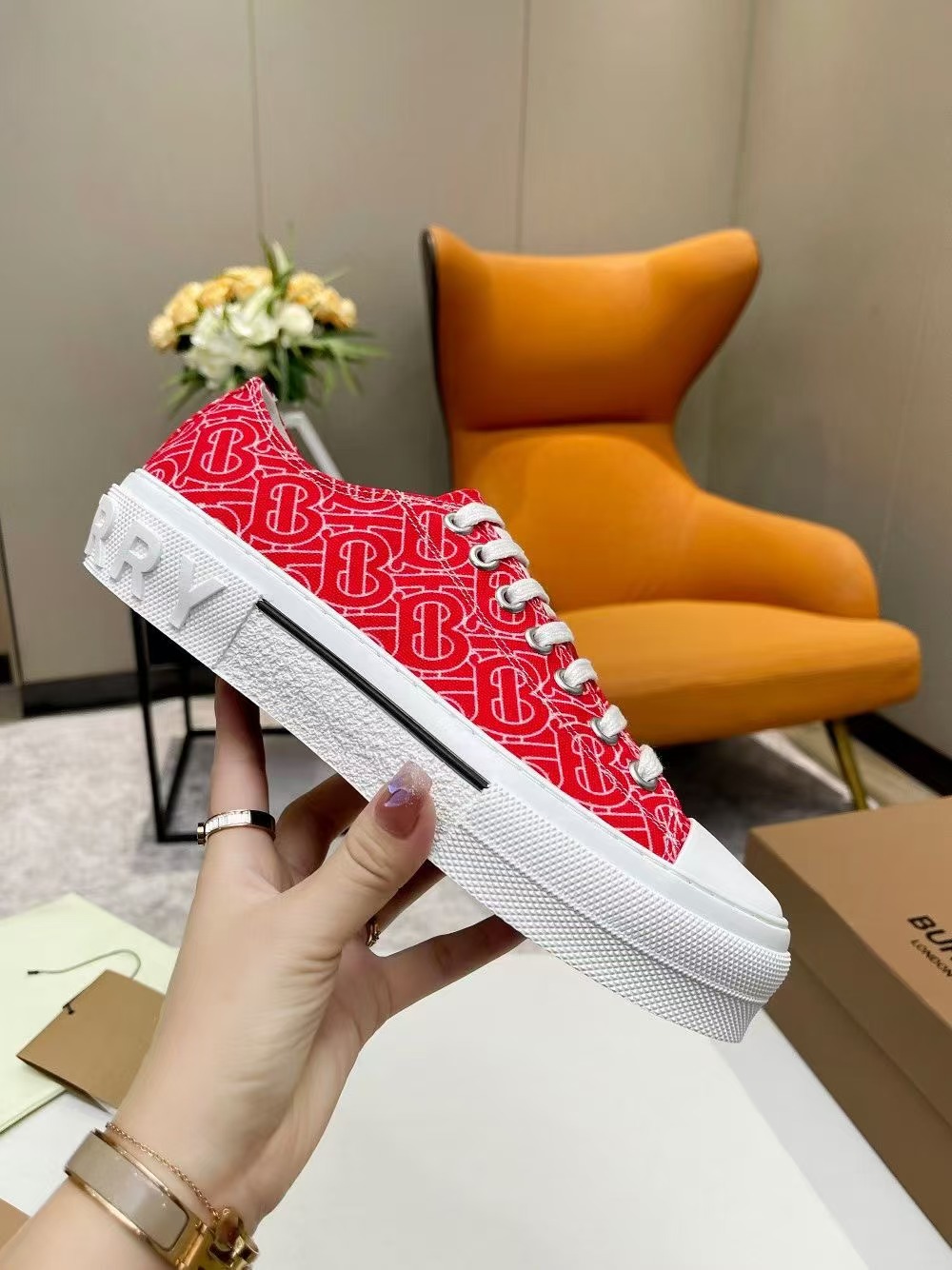Burberry Shoes(AAA)-009
