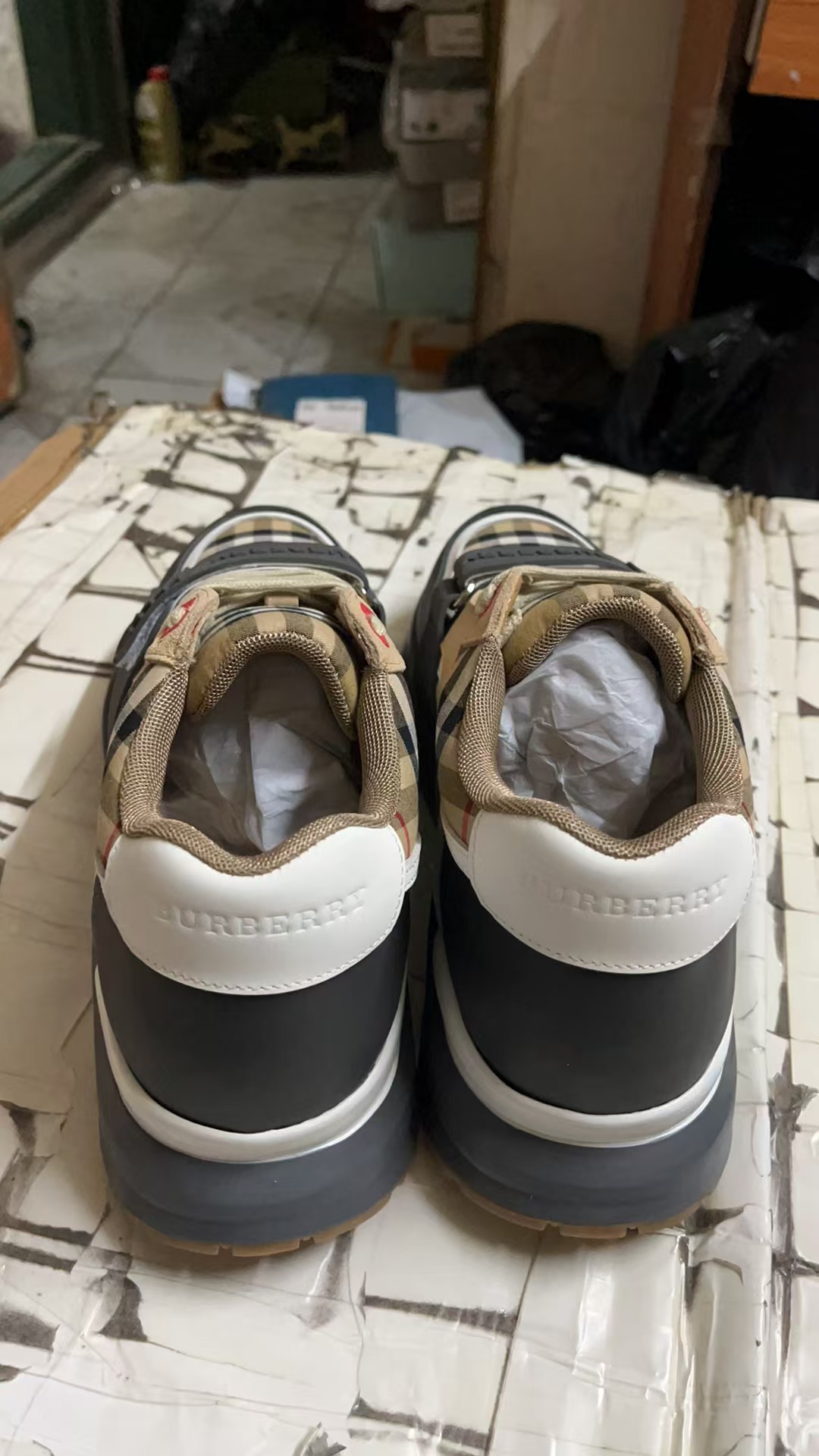 Burberry Shoes(AAA)-003
