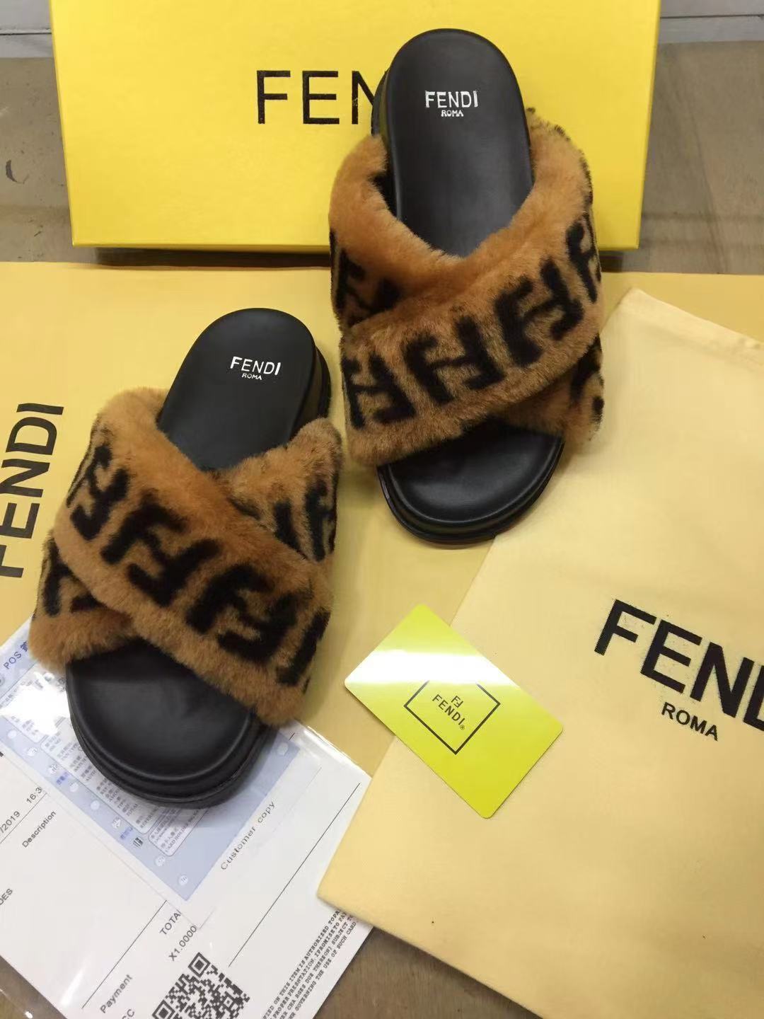 Fendi Slippers(AAA)-008