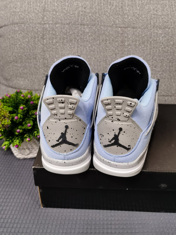 Air Jordan 4 Retro-010