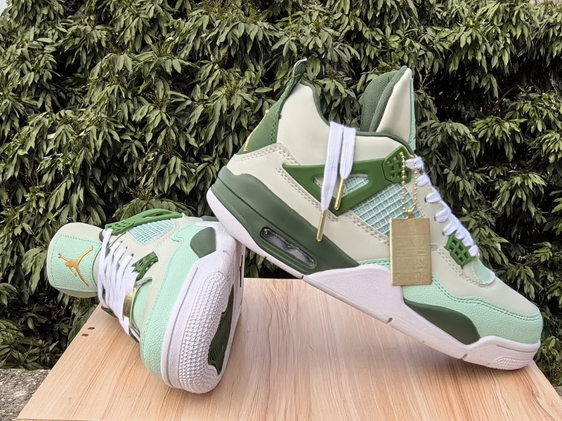 Air Jordan 4 Retro-012