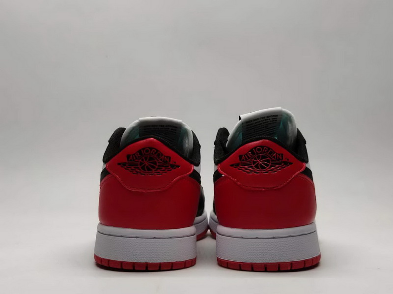 Air Jordan 4 Retro-032