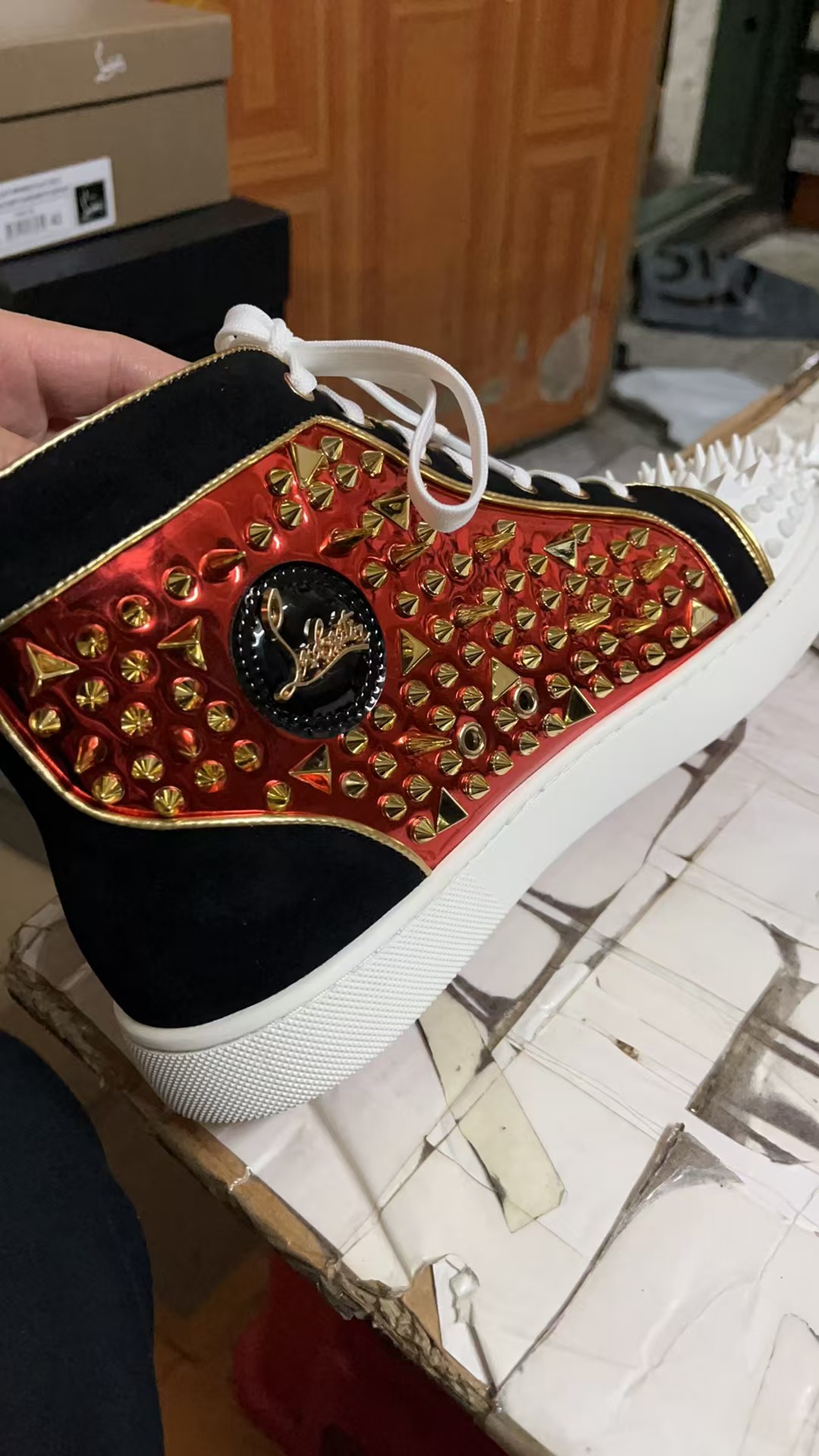 CL Men Shoes-391