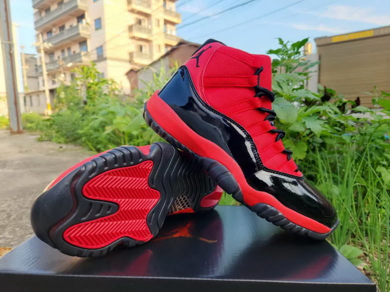 Air Jordan 11 Retro-047