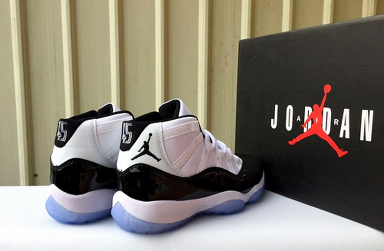 Air Jordan 11 Retro-073