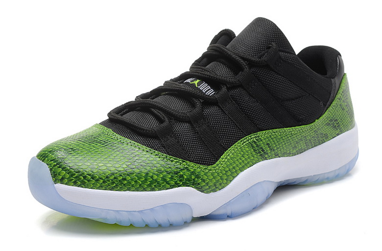 Air Jordan 11 Retro-102