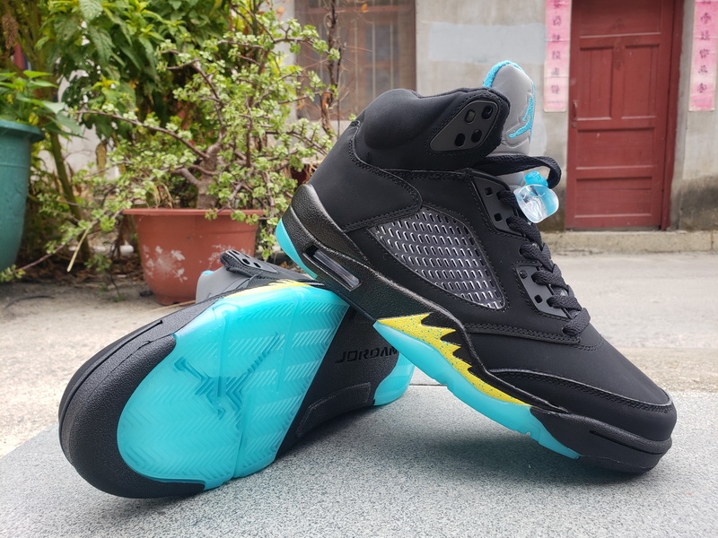Air Jordan 5 Retro-054