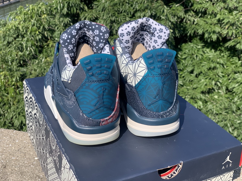 Air Jordan 4 Retro-144