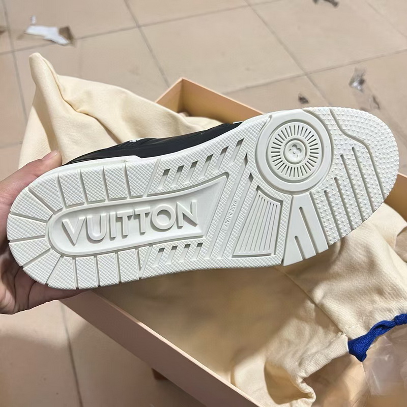 LV Shoes(AAA)-984
