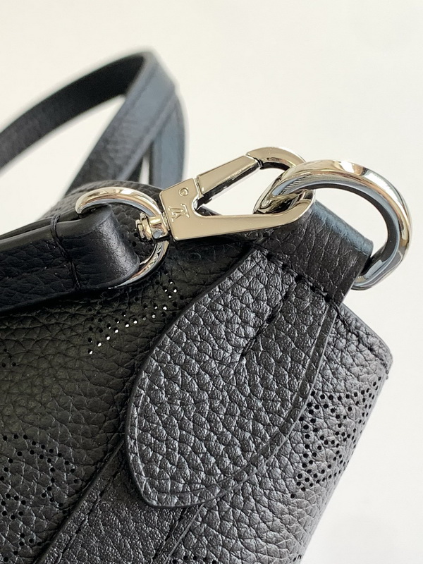 LV Handbags AAA(Women)-747