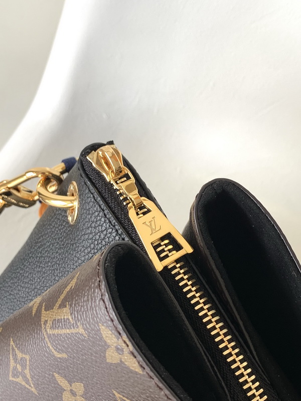 LV Handbags AAA(Women)-789