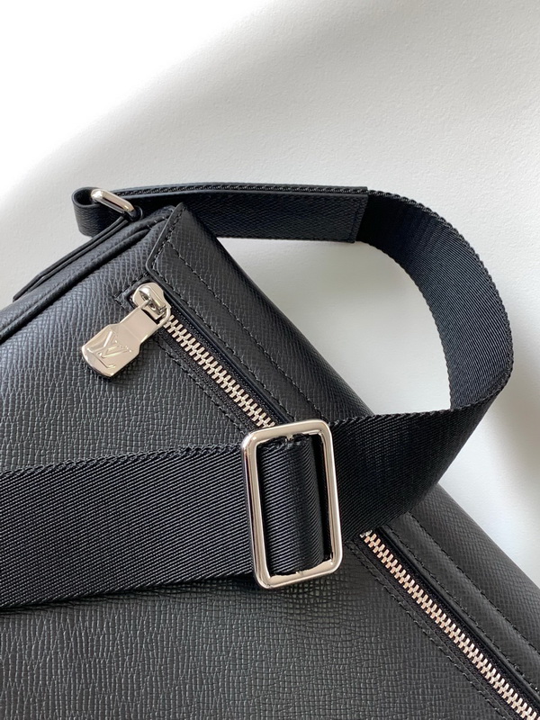LV Handbags AAA(Men)-273