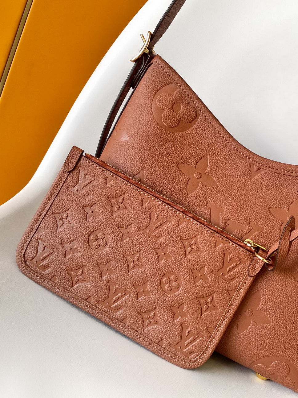 LV Bag-NFC(AAA)-013