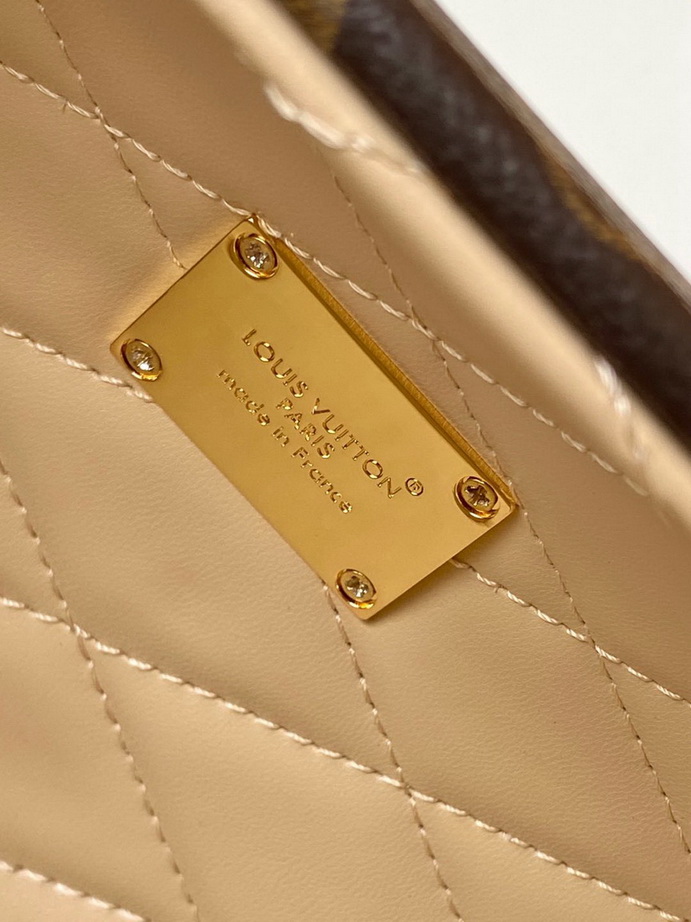 LV Bag-NFC(AAA)-022
