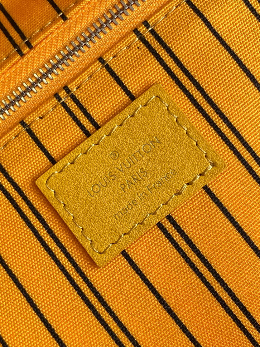 LV Bag-NFC(AAA)-030