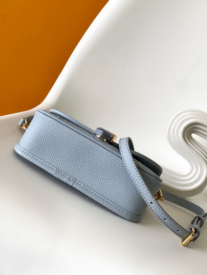 LV Bag-NFC(AAA)-084