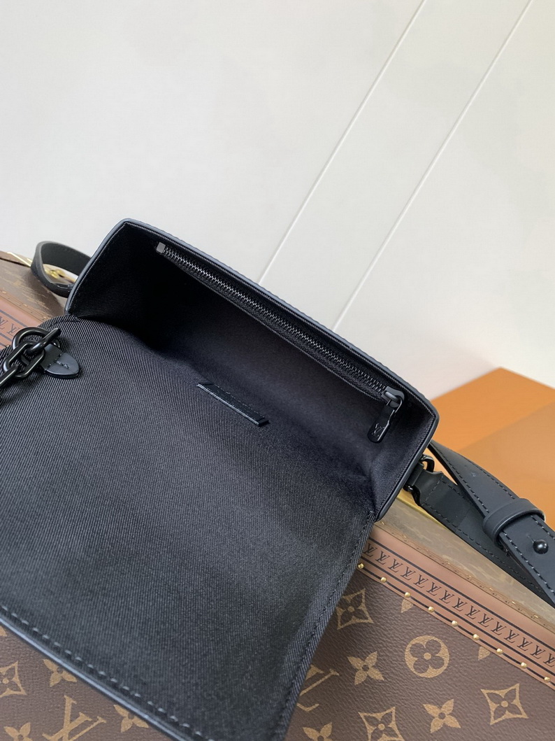 LV Bag-NFC(AAA)-122
