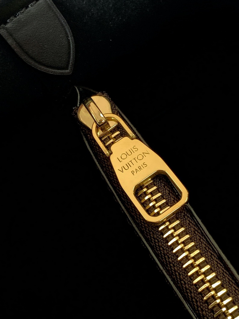 LV Bag-NFC(AAA)-132
