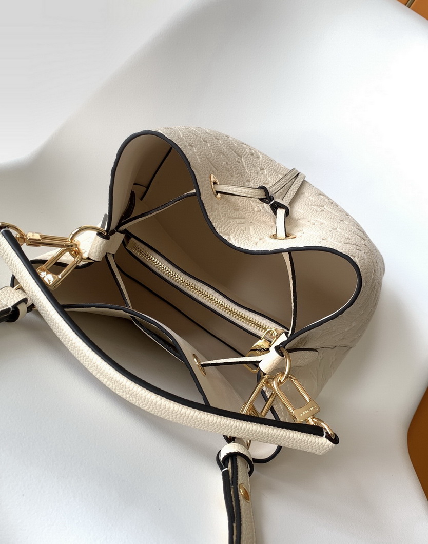 LV Bag-NFC(AAA)-255