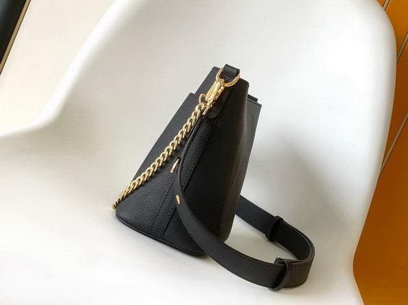 LV Bag-NFC(AAA)-379