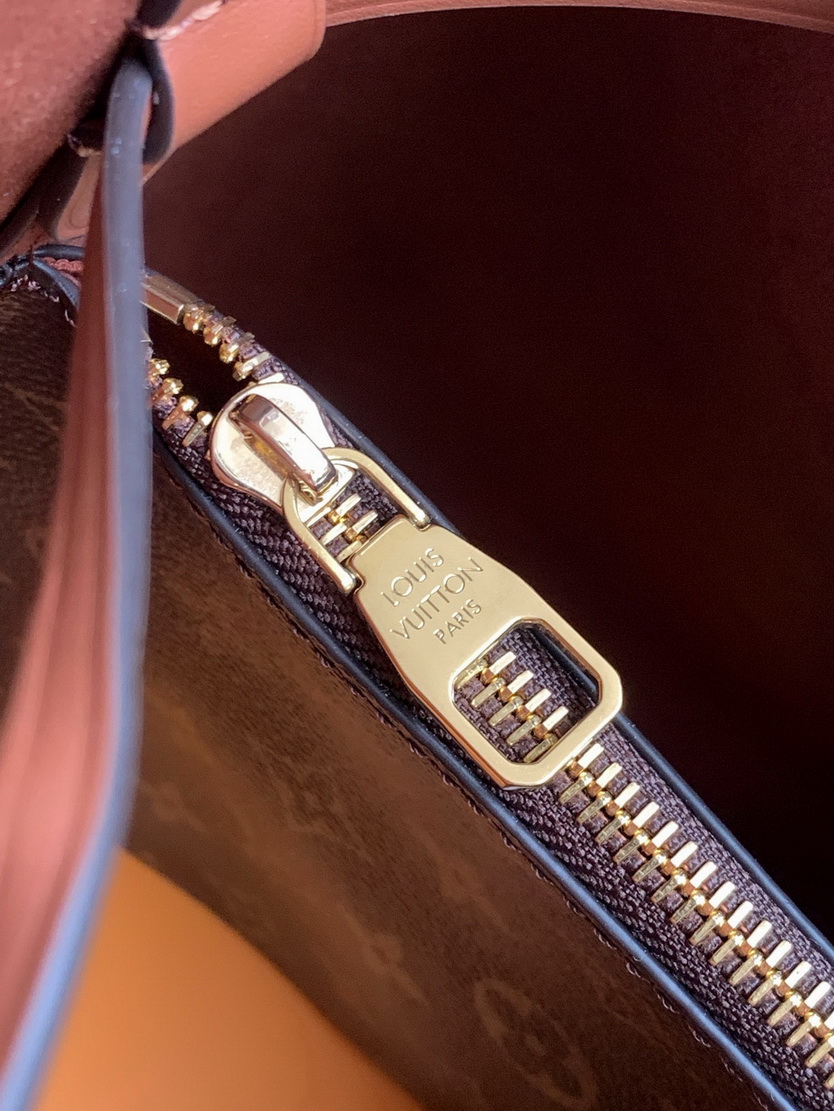 LV Bag-NFC(AAA)-439