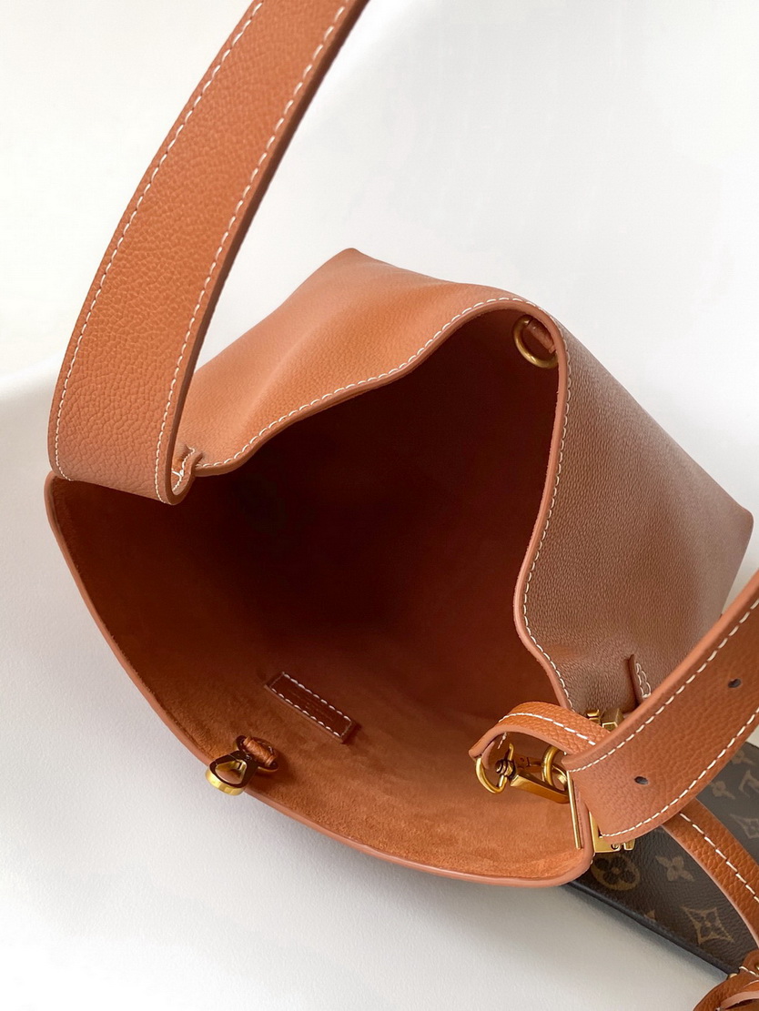 LV Bag-NFC(AAA)-493